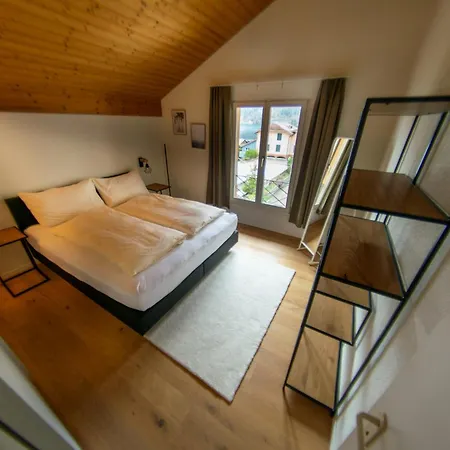 Surfers Near Interlaken, At With Pool Appartement