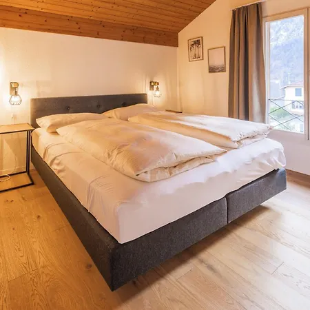 Surfers Near Interlaken, At With Pool דירה Därligen