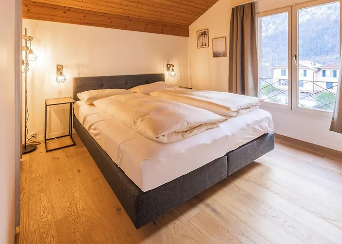 Surfers Near Interlaken, At With Pool Lejlighed Därligen