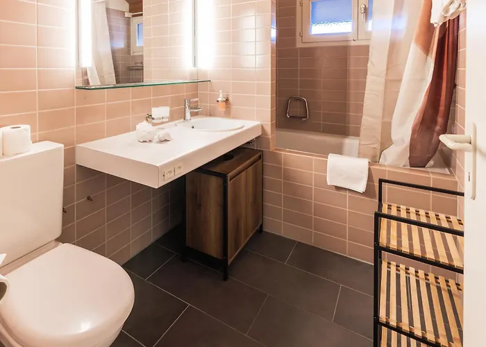 Surfers Near Interlaken, At With Pool * Därligen